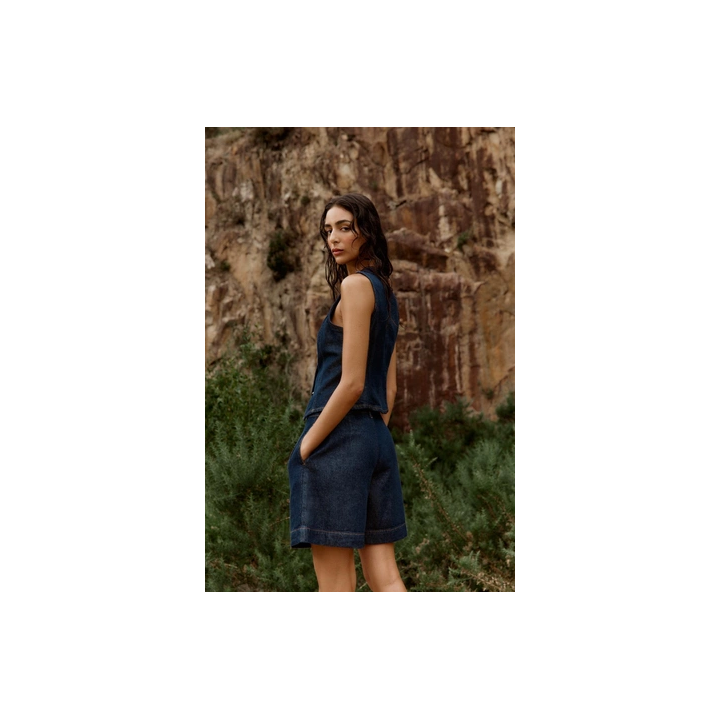 ДЖИНСОВЫЕ ШОРТЫ Z1975 С ВЫТАЧКАМИ И РЕМНЕМ