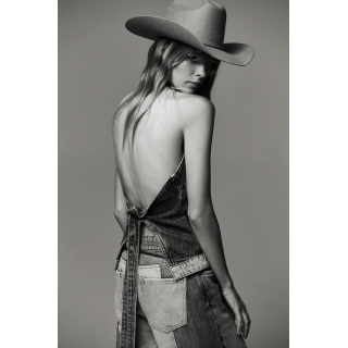 КОМБИНИРОВАННЫЙ ДЖИНСОВЫЙ ТОП Z1975 С ГОРЛОВИНОЙ ХАЛТЕР