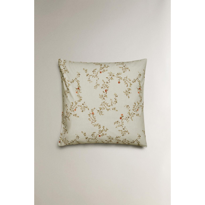 Наволочка с принтом листьев