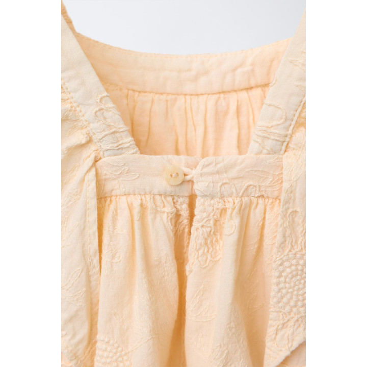 ПЛАТЬЕ С ВЫШИВКОЙ В ВИДЕ ЦВЕТОВ