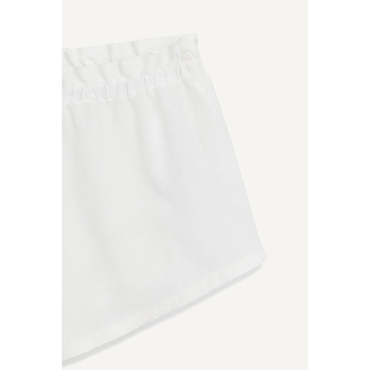 Белые шорты