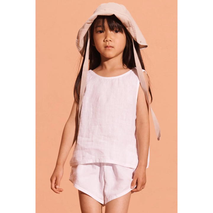 Белые шорты