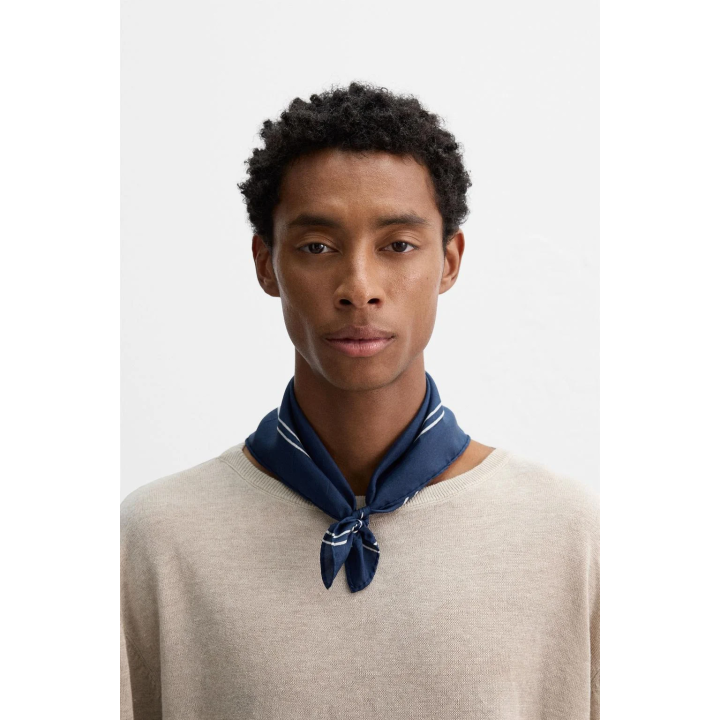 Шелковая бандана