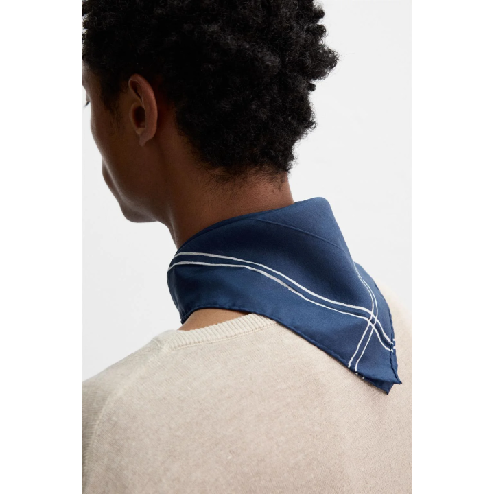 Шелковая бандана