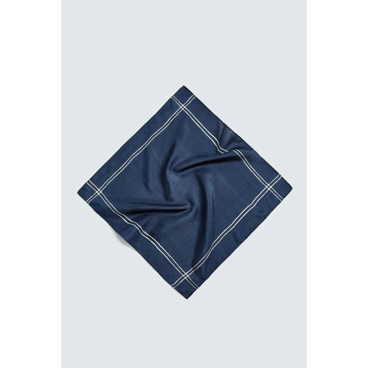 Шелковая бандана