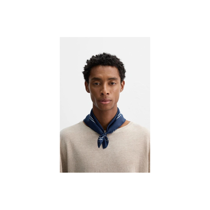 Шелковая бандана