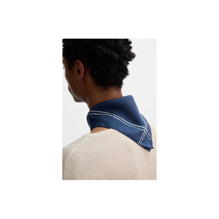 Шелковая бандана