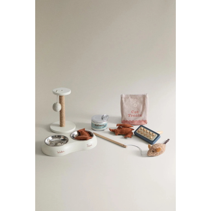 Набор игрушек для котенка