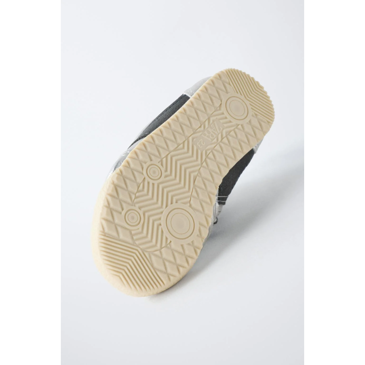 МОДНЫЕ СПОРТИВНЫЕ БОТИНКИ