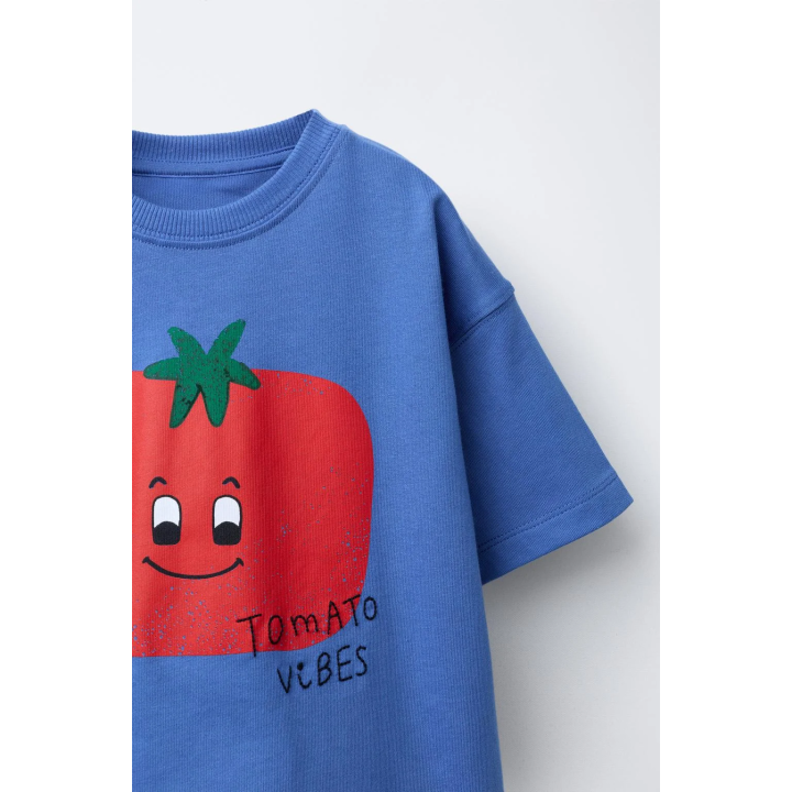 КОМПЛЕКТ ДЛЯ ПРОБЕЖЕК: ФУТБОЛКА И БЕРМУДЫ С ТОМАТАМИ