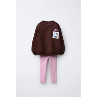 КОМПЛЕКТ ИЗ ТОЛСТОВКИ И ЛЕГГИНСОВ В РУБЧИК HELLO KITTY © SANRIO