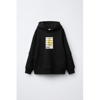 ХУДИ С ДВОЙНЫМИ РУКАВАМИ И НАДПИСЬЮ