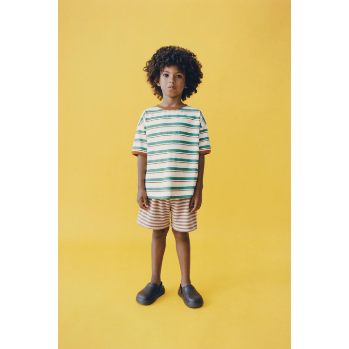 ФУТБОЛКА В ПОЛОСКУ С ЯРКОЙ ОТДЕЛКОЙ