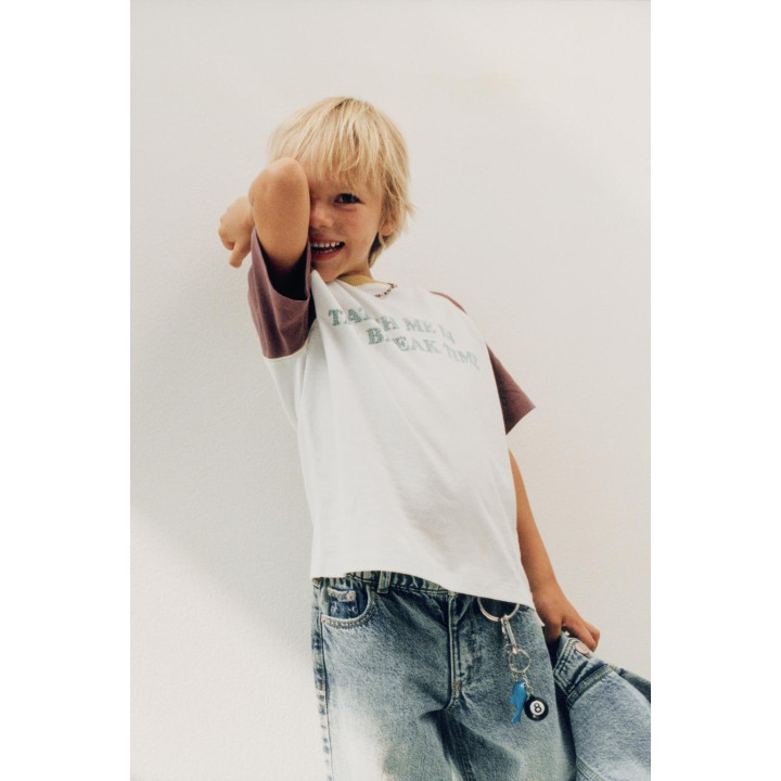 ФУТБОЛКА С КОНТРАСТНЫМИ РУКАВАМИ РЕГЛАН