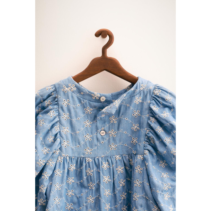 ZARA TIMELESS — ПЛАТЬЕ С ВЫШИВКОЙ В ВИДЕ ЦВЕТОВ