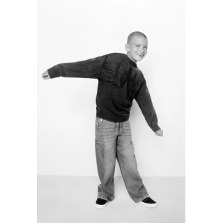 СВИТЕР С ЭФФЕКТОМ ПОТЕРТОСТИ