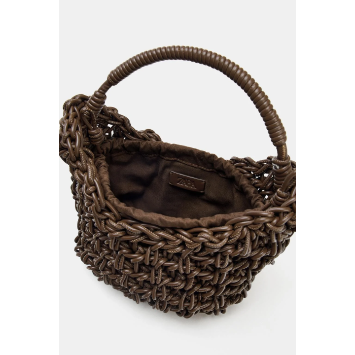 ПЛЕТЕНАЯ СУМКА С ДЕКОРАТИВНОЙ СТРОЧКОЙ