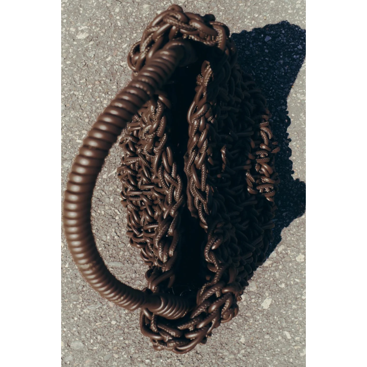 ПЛЕТЕНАЯ СУМКА С ДЕКОРАТИВНОЙ СТРОЧКОЙ