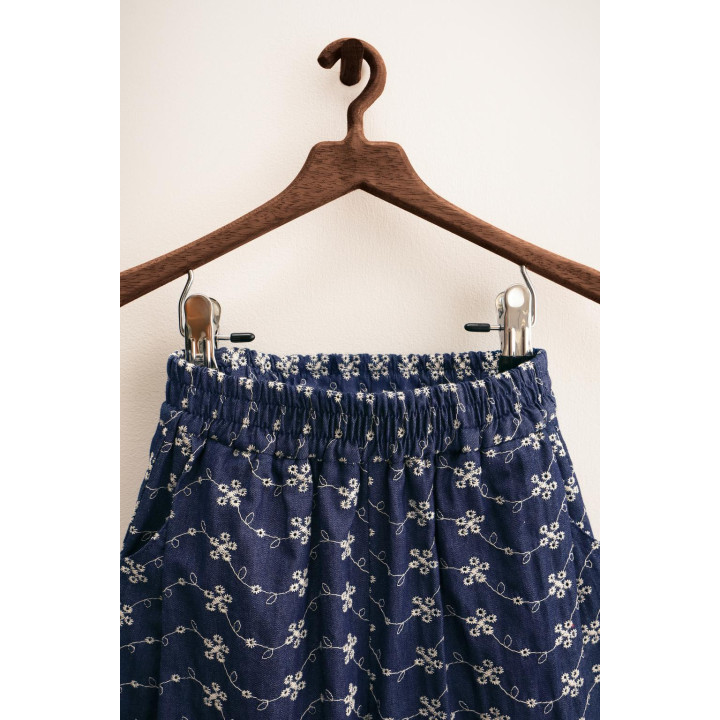 ZARA TIMELESS — БРЮКИ СВОБОДНОГО КРОЯ С ВЫШИВКОЙ В ВИДЕ ЦВЕТОВ