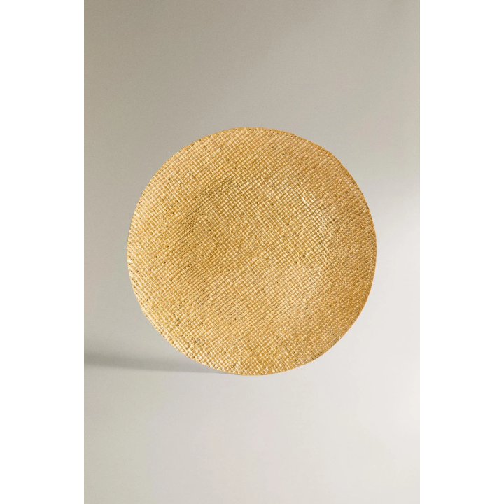 Золотое неровное стеклянное сервировочное блюдо