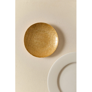 Золотая неправильной формы стеклянная тарелка