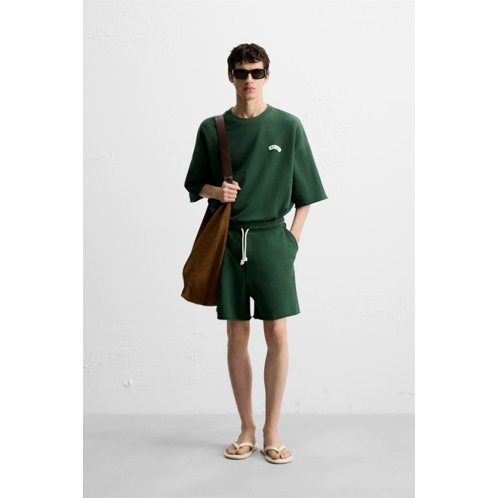 ТОЛСТОВКА С КОНТРАСТНОЙ НАШИВКОЙ