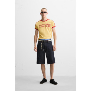 ФУТБОЛКА С КОНТРАСТНОЙ НАДПИСЬЮ И ОКАНТОВКОЙ В РУБЧИК