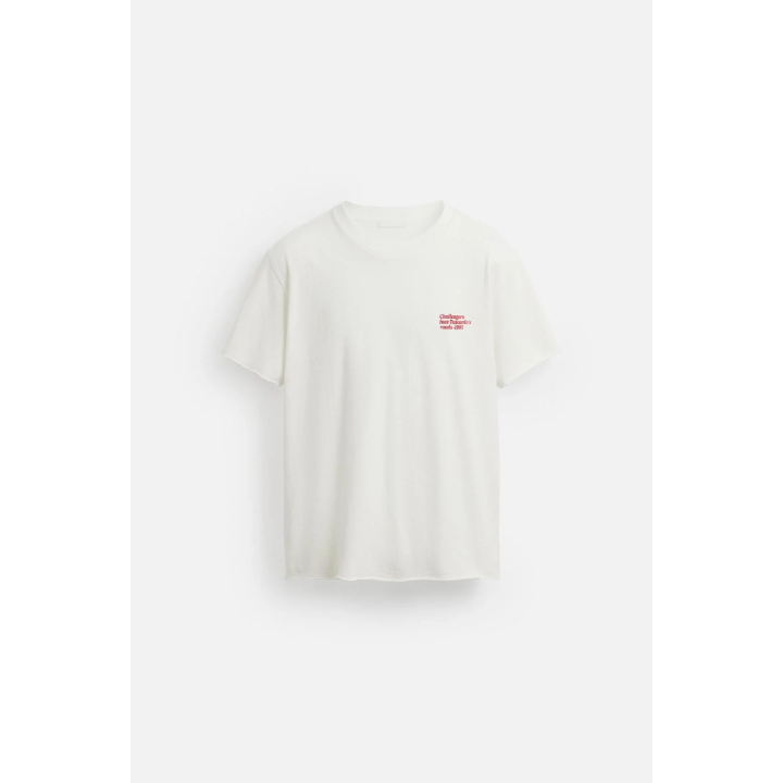 ФУТБОЛКА ИЗ ТКАНИ С ЭФФЕКТОМ ПОТЕРТОСТИ С НАДПИСЬЮ