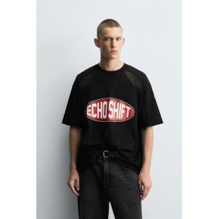 ФУТБОЛКА С КОМБИНИРОВАННЫМИ ГРАФИЧЕСКИМИ РИСУНКАМИ