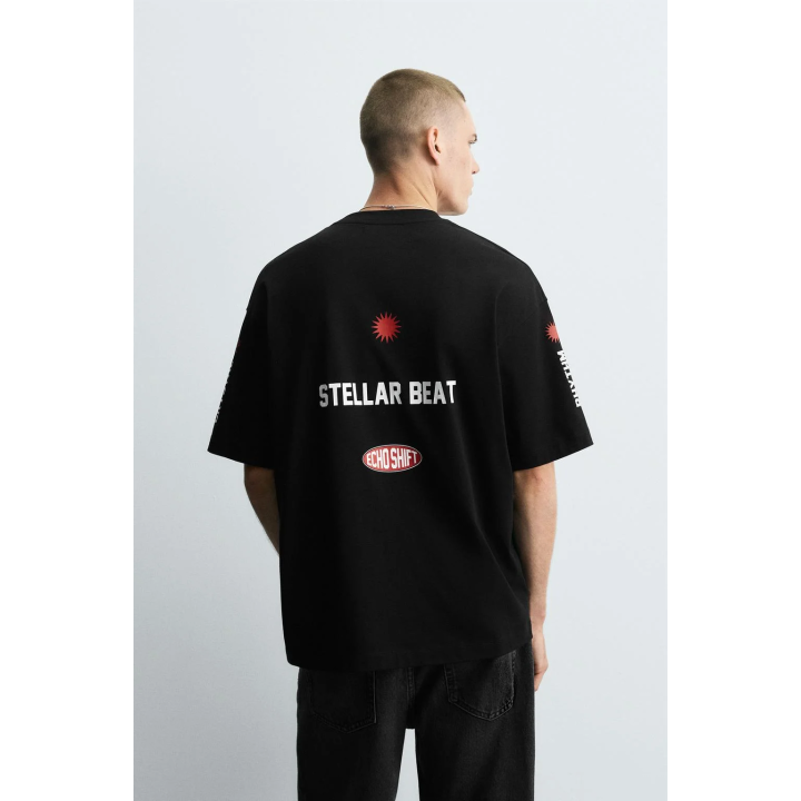 ФУТБОЛКА С КОМБИНИРОВАННЫМИ ГРАФИЧЕСКИМИ РИСУНКАМИ