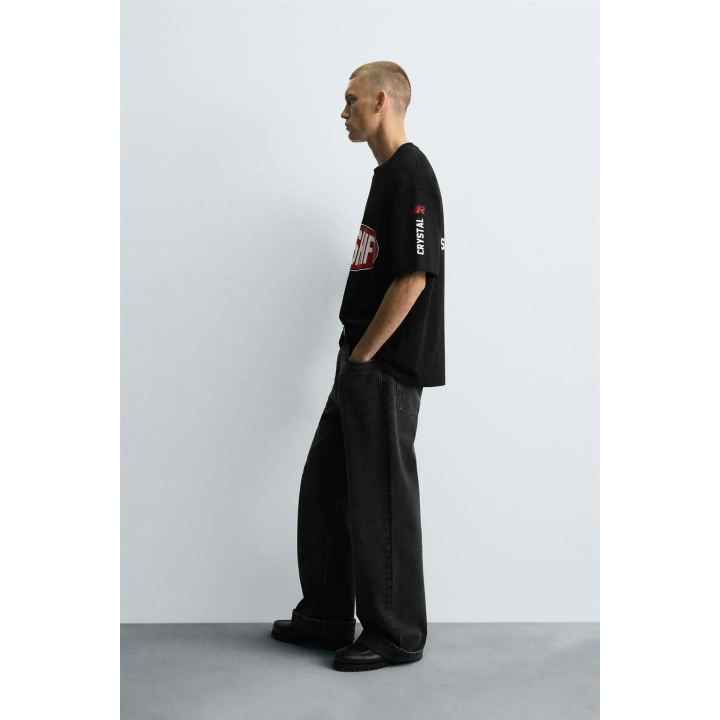 ФУТБОЛКА С КОМБИНИРОВАННЫМИ ГРАФИЧЕСКИМИ РИСУНКАМИ