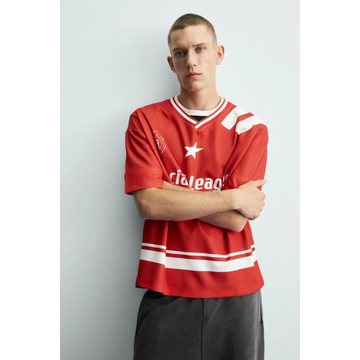 ФУТБОЛКА С РЕТРО-ПРИНТАМИ В ФУТБОЛЬНОМ СТИЛЕ