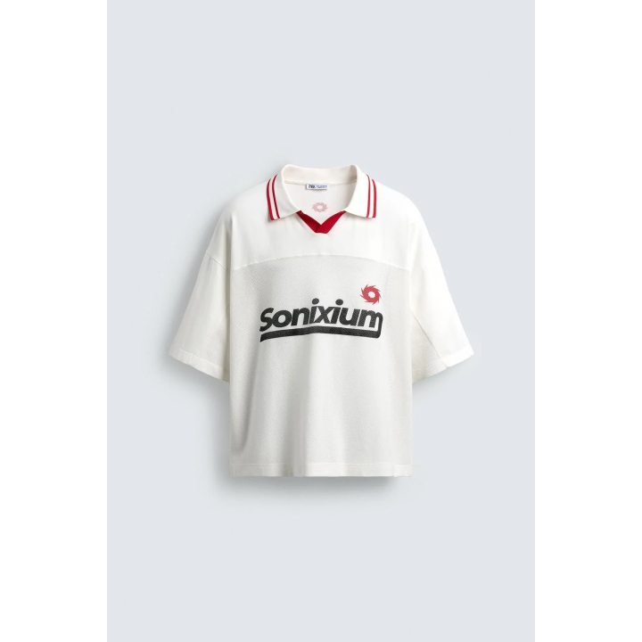 ПОЛО С РЕТРО-ПРИНТОМ В ФУТБОЛЬНОМ СТИЛЕ