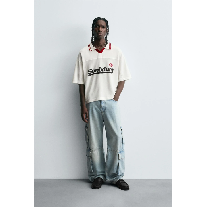 ПОЛО С РЕТРО-ПРИНТОМ В ФУТБОЛЬНОМ СТИЛЕ