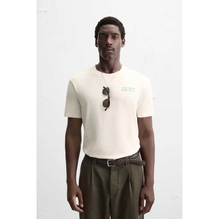 ФУТБОЛКА С КОНТРАСТНЫМ ПРИНТОМ