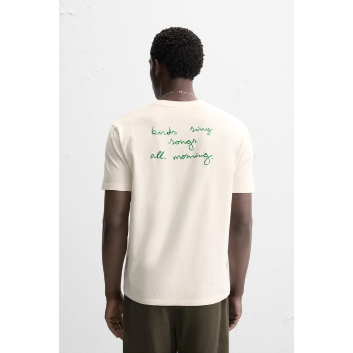 ФУТБОЛКА С КОНТРАСТНЫМ ПРИНТОМ