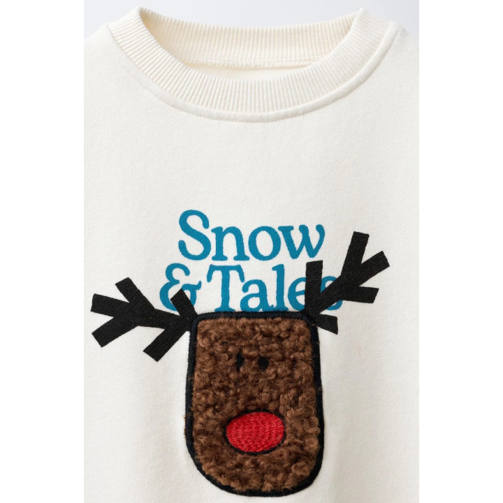 ТОЛСТОВКА С НАШИВКОЙ «ОЛЕНЬ» ИЗ ИСКУССТВЕННОЙ ОВЧИНЫ