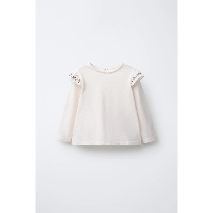 ФУТБОЛКА С ВОЛАНАМИ И ЦВЕТОЧНОЙ ВЫШИВКОЙ