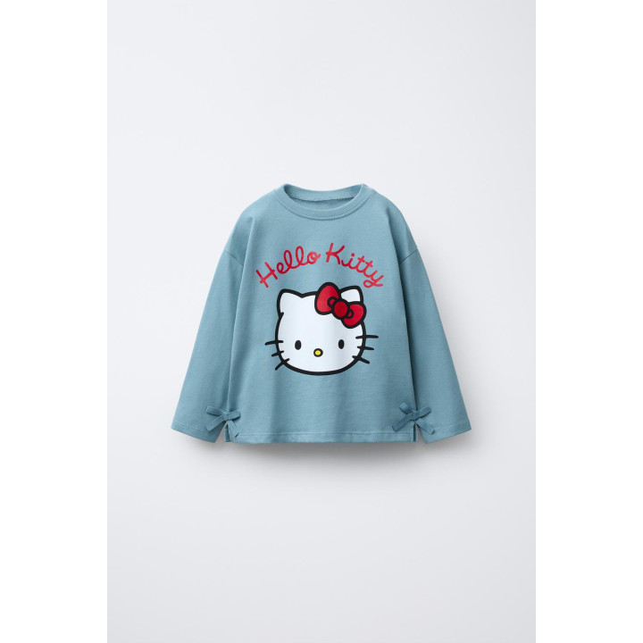 ФУТБОЛКА HELLO KITTY © SANRIO С БАНТАМИ
