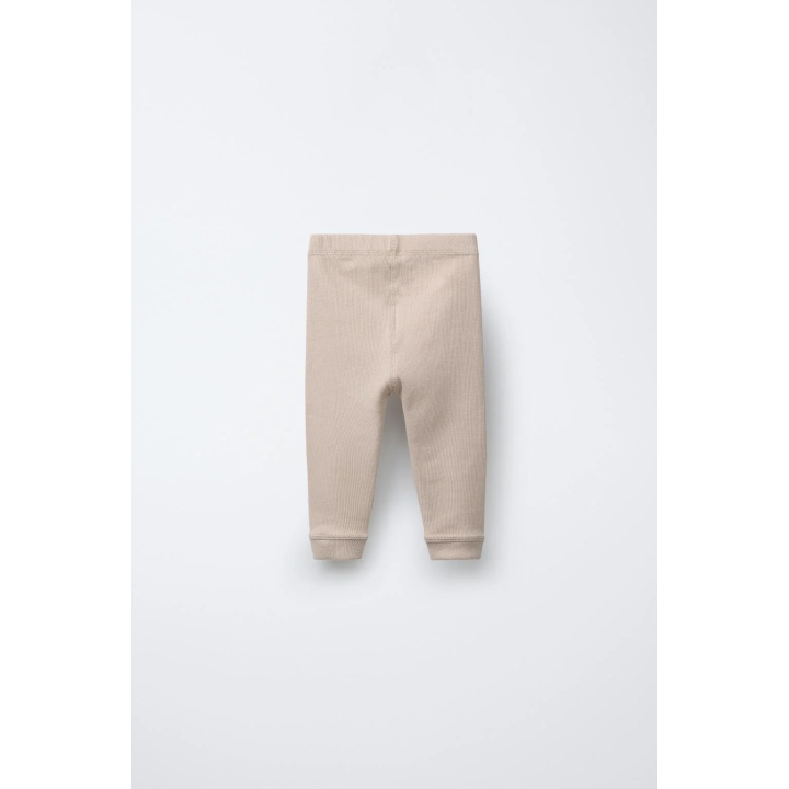 Ребристые леггинсы с деталями ярлыка