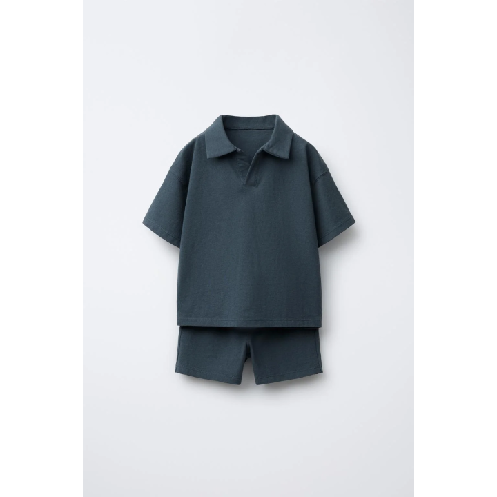 КОМПЛЕКТ ДЛЯ БЕГА, ПОЛО И ОДНОТОННЫЕ БЕРМУДЫ