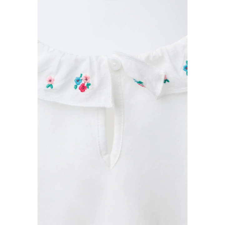 Боди с вышитым воротником в цветочном стиле