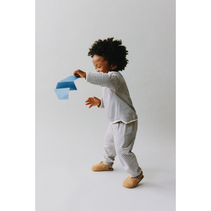 ФУТБОЛКА В ПОЛОСКУ