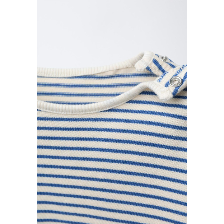 ФУТБОЛКА В ПОЛОСКУ