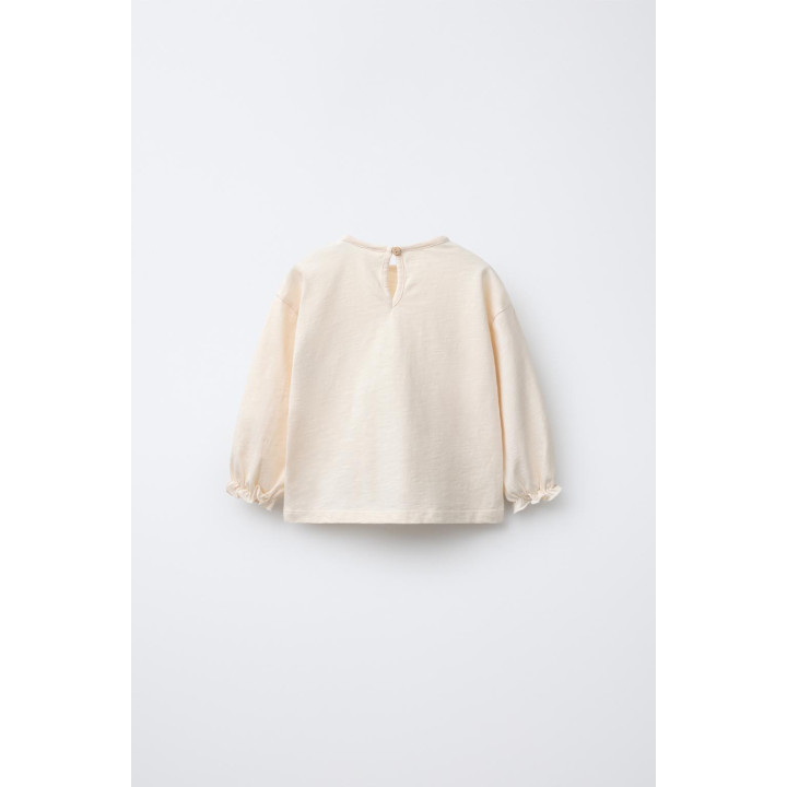 ФУТБОЛКА С ВЯЗАНЫМИ НАШИВКАМИ