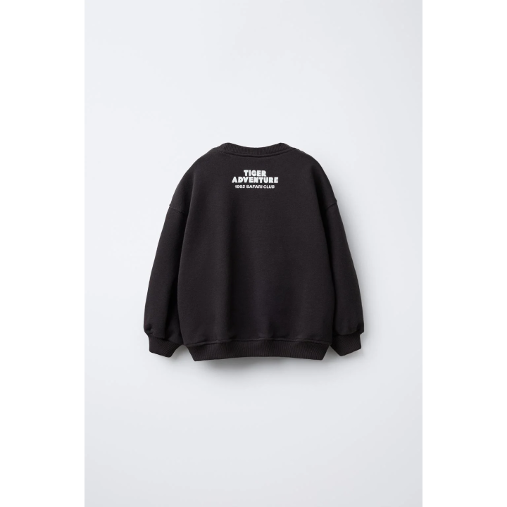 ТОЛСТОВКА С ПРИНТОМ «ТИГР» И ФЛОКИРОВАННЫМ ТЕКСТОМ