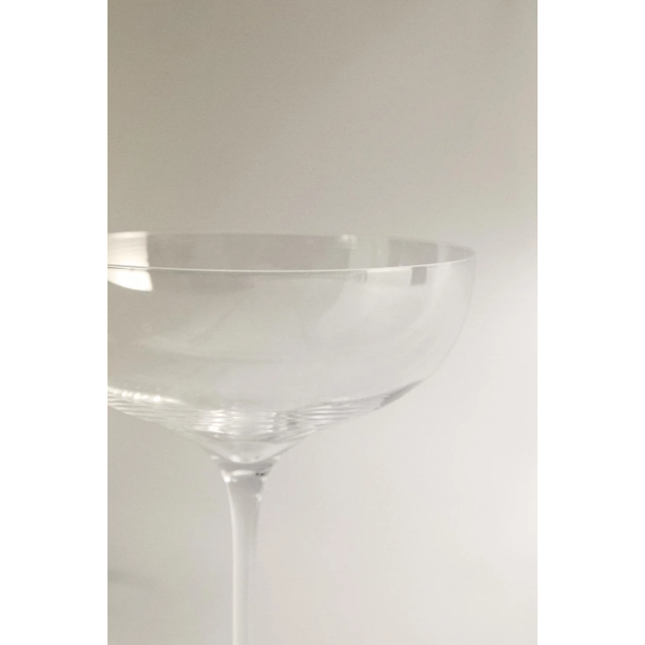 EXTRA LIGHTWEIGHT SPARKLING WINE FLUTE
