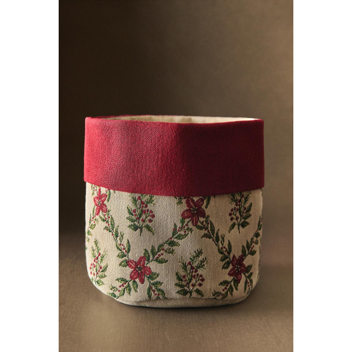 Плетеная корзина для хлеба с новогодним узором из цветов zara