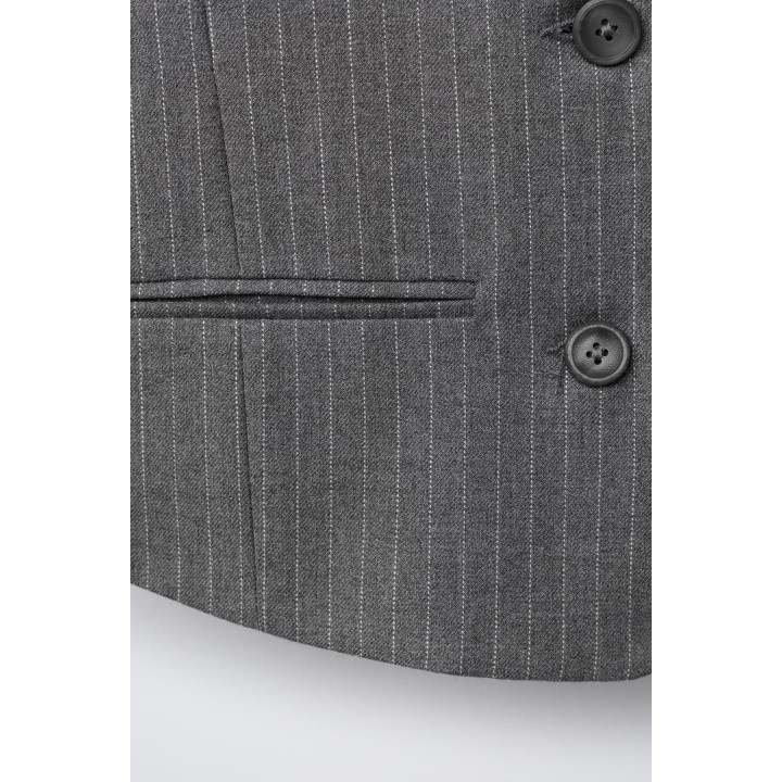 ЖИЛЕТ В ТОНКУЮ ПОЛОСКУ