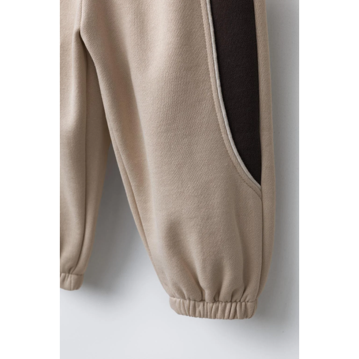 БРЮКИ-ДЖОГГЕРЫ В СТИЛЕ КОЛОР-БЛОК